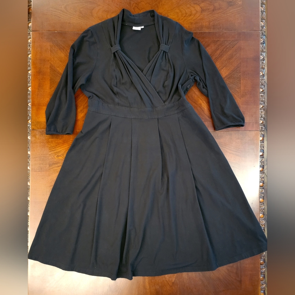 3X/24W eshakti Retro sweetheart neck line, long sleeve, black dress